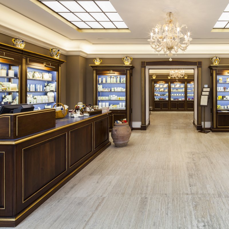 Officina Profumo Farmaceutica Di Santa Maria Novella - Bolshaya Dmitrovka